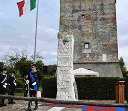 01-Stele-e-Torre-di-Palidoro.jpg