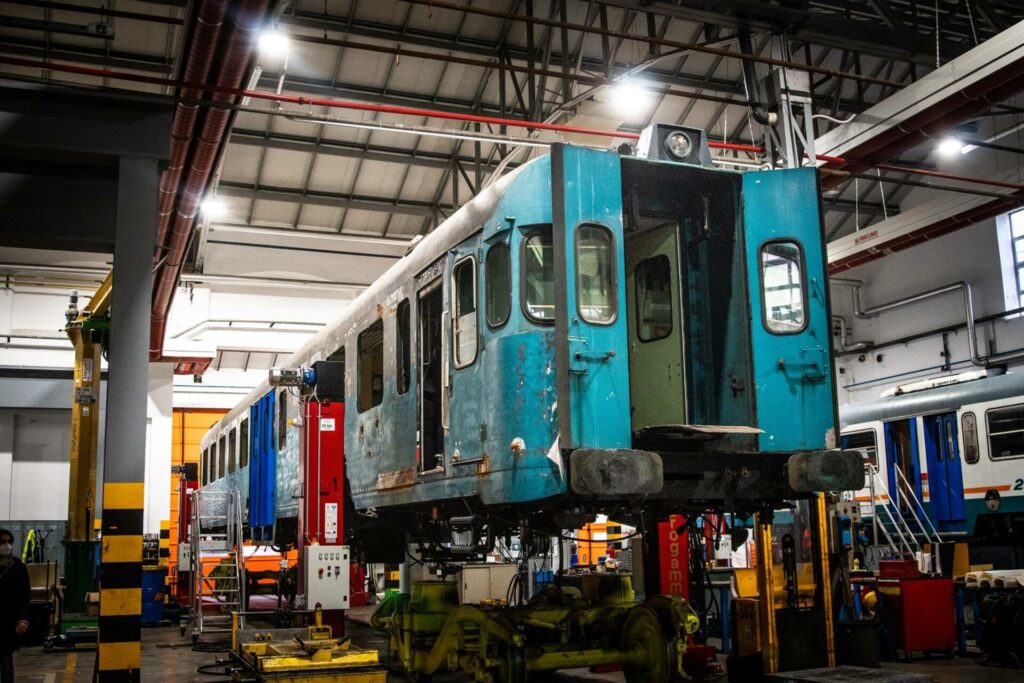 treno strorico ALn668